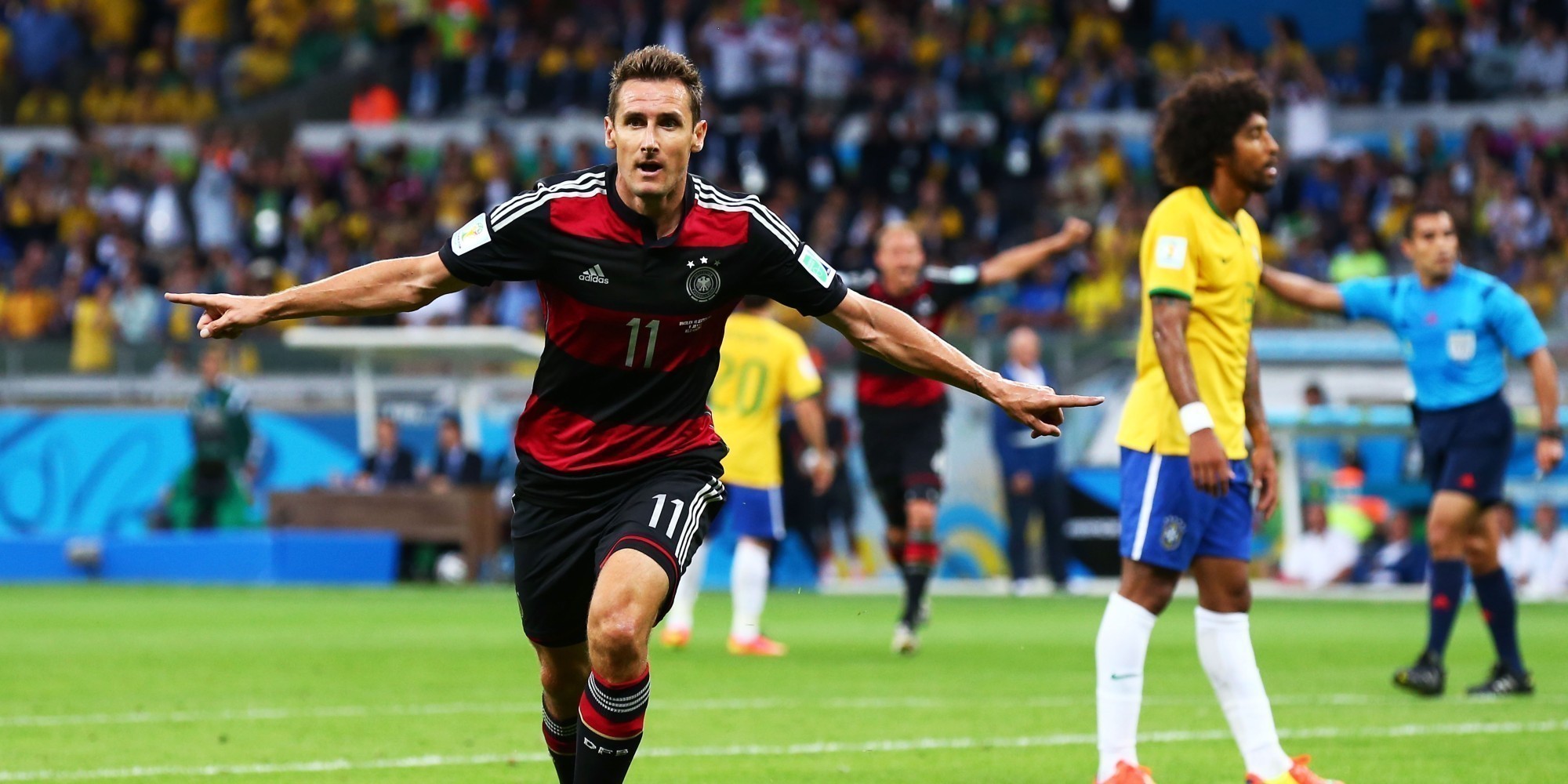 Klose termina a carreira como futebolista
