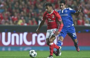 Benfica derrota Dínamo de Kiev e está mais perto dos oitavos