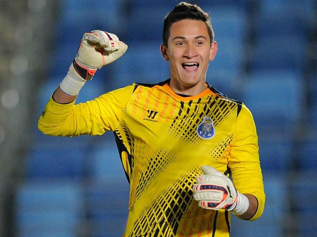 A possível saída de Casillas anima promessa do FC Porto