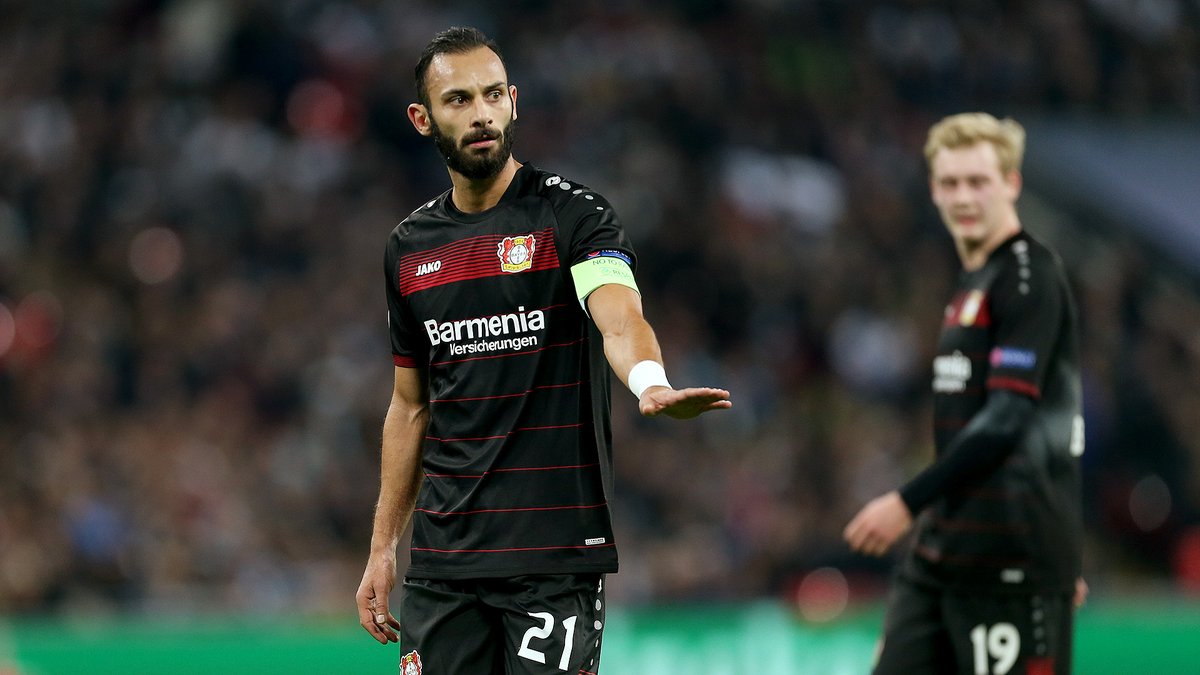 Dortmund garante contratação de Toprak