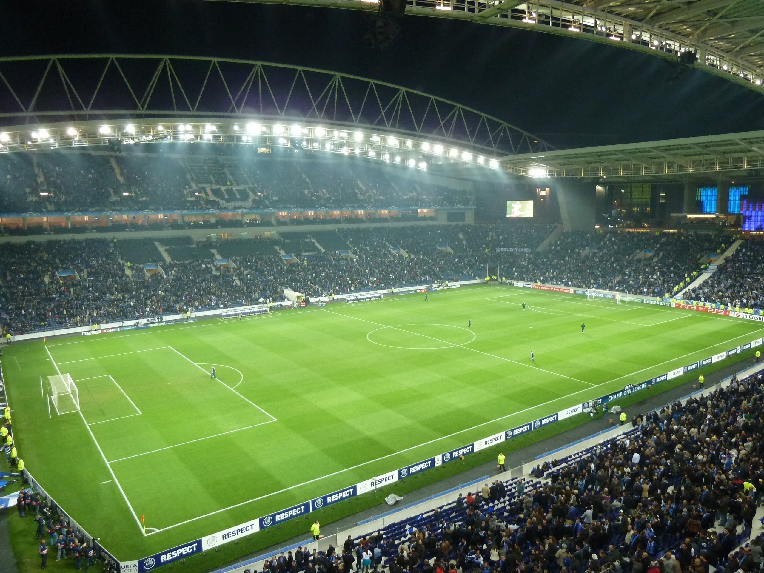 Grandes surpresas nos onzes de FC Porto e Sporting
