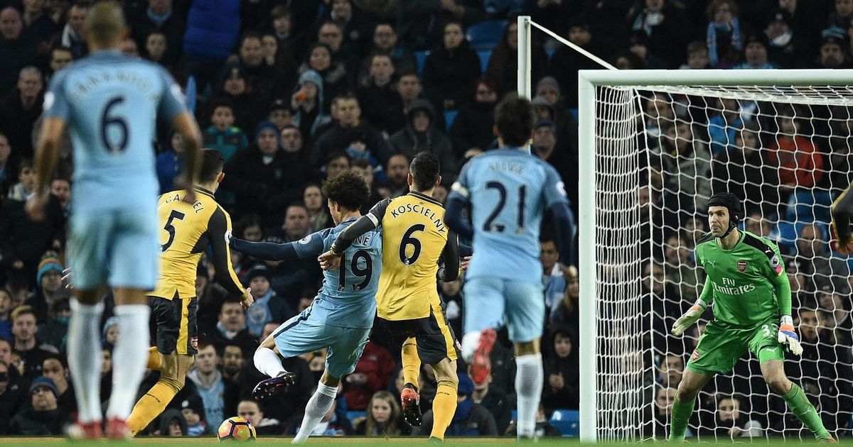 Manchester City consegue reviravolta e derrota o Arsenal