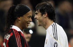 Craques do futebol mundial querem jogar na Chapecoense de borla!