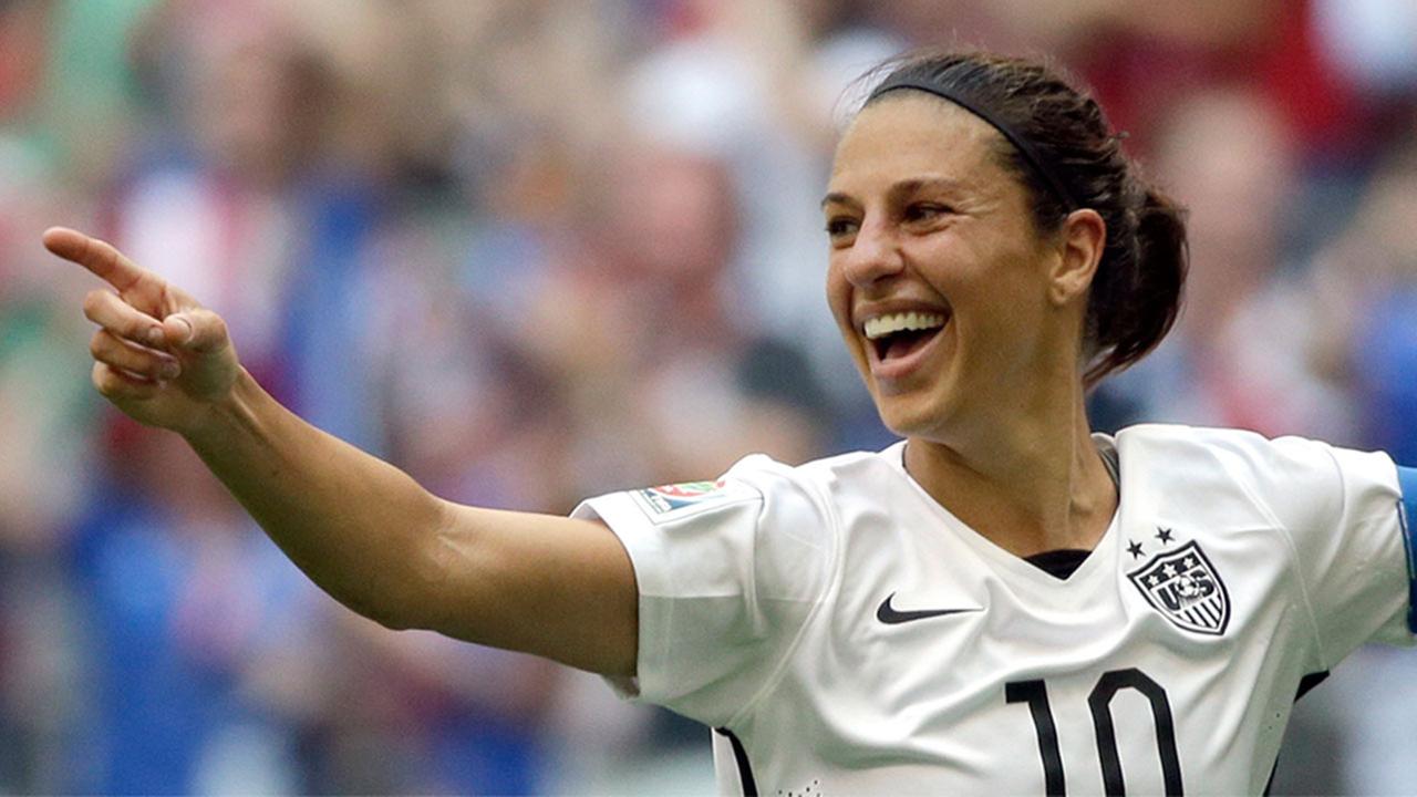 THE BEST: Carli Lloyd vence o prémio de melhor jogadora do mundo
