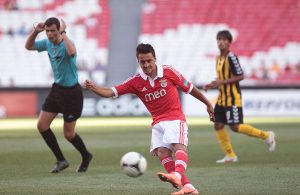 Antigo lateral do Benfica assina pelo Marítimo