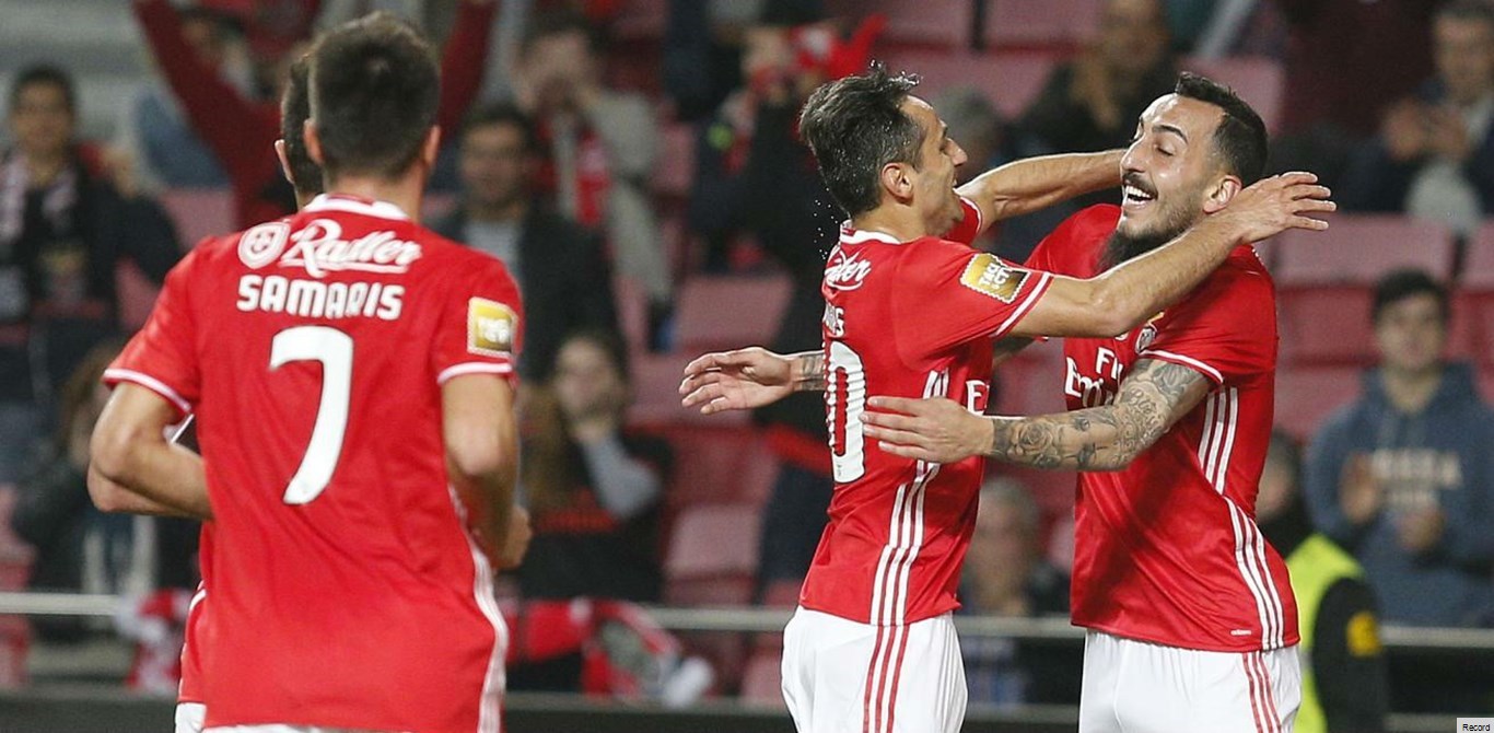 Jonas bisou no regresso à titularidade, mas a estrela da noite foi Zivkovic