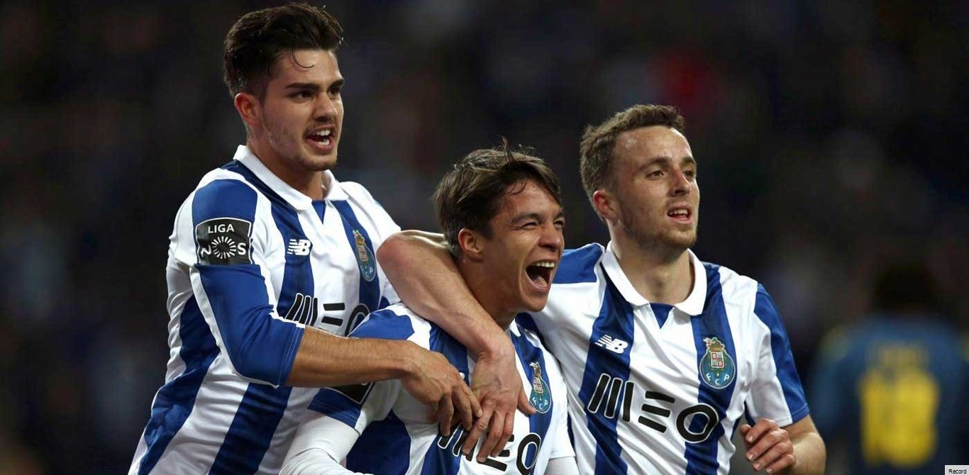FC Porto vence de forma categórica e aproxima-se do Benfica