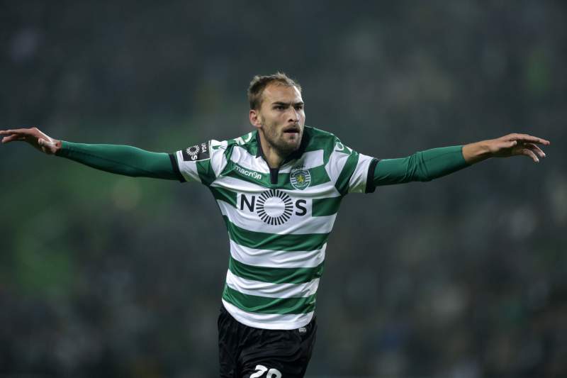 Sporting aproveita deslize do FC Porto e está mais perto do segundo lugar