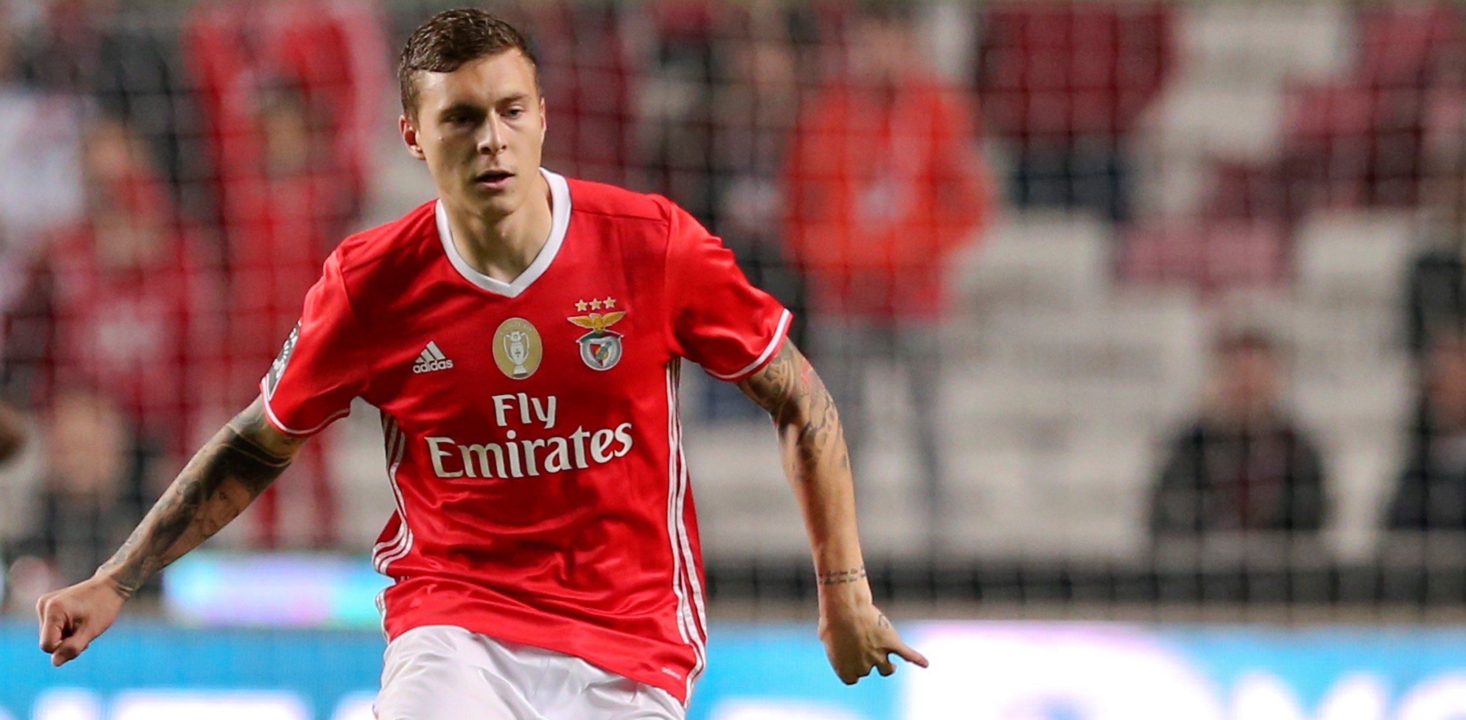 OFICIAL: Manchester United nega contratação de Lindelof em janeiro
