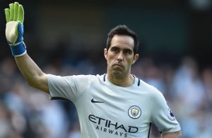 Época pode ter terminado para Claudio Bravo