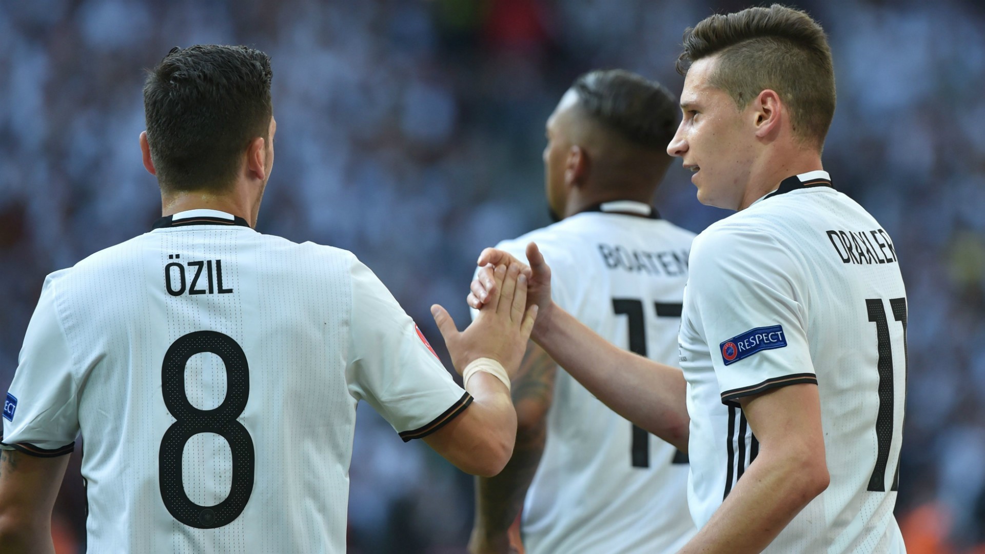 Draxler recomenda que o PSG contrate Ozil