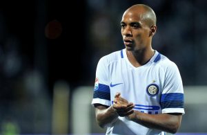 Vida difícil para João Mário