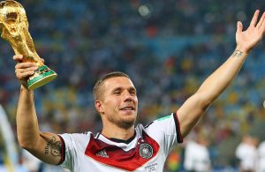 OFICIAL: Vissel Kobe contrata Lukas Podolski ao Galatasaray