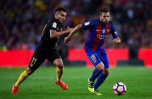 Jordi Alba é a grande novidade no onze do Barcelona