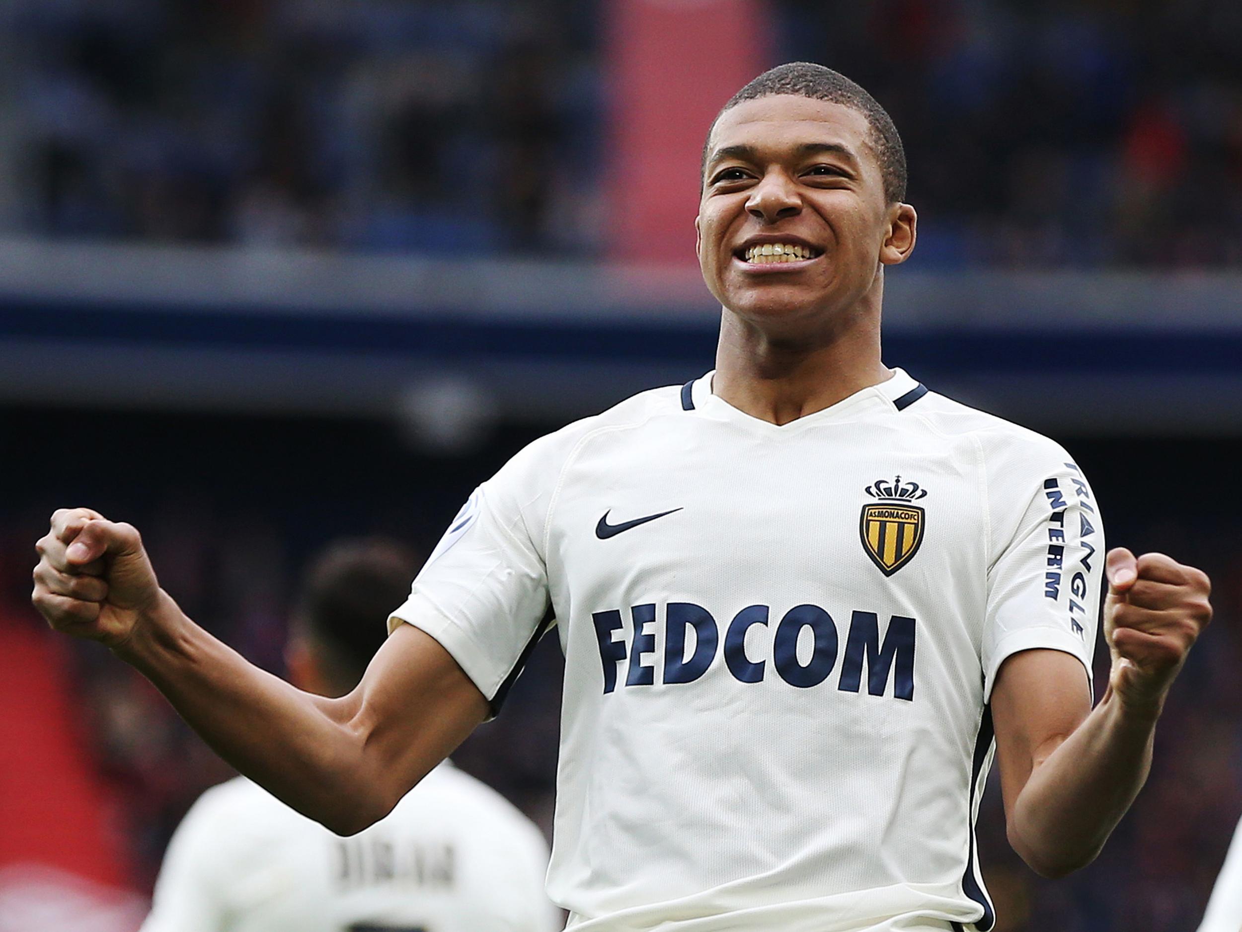 Mbappé reforça PSG