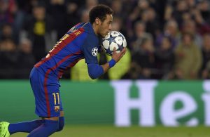 Neymar contrataria Coutinho para o Barcelona