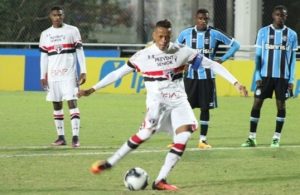 Pinto da Costa confirma que Luizão será reforço do FC Porto