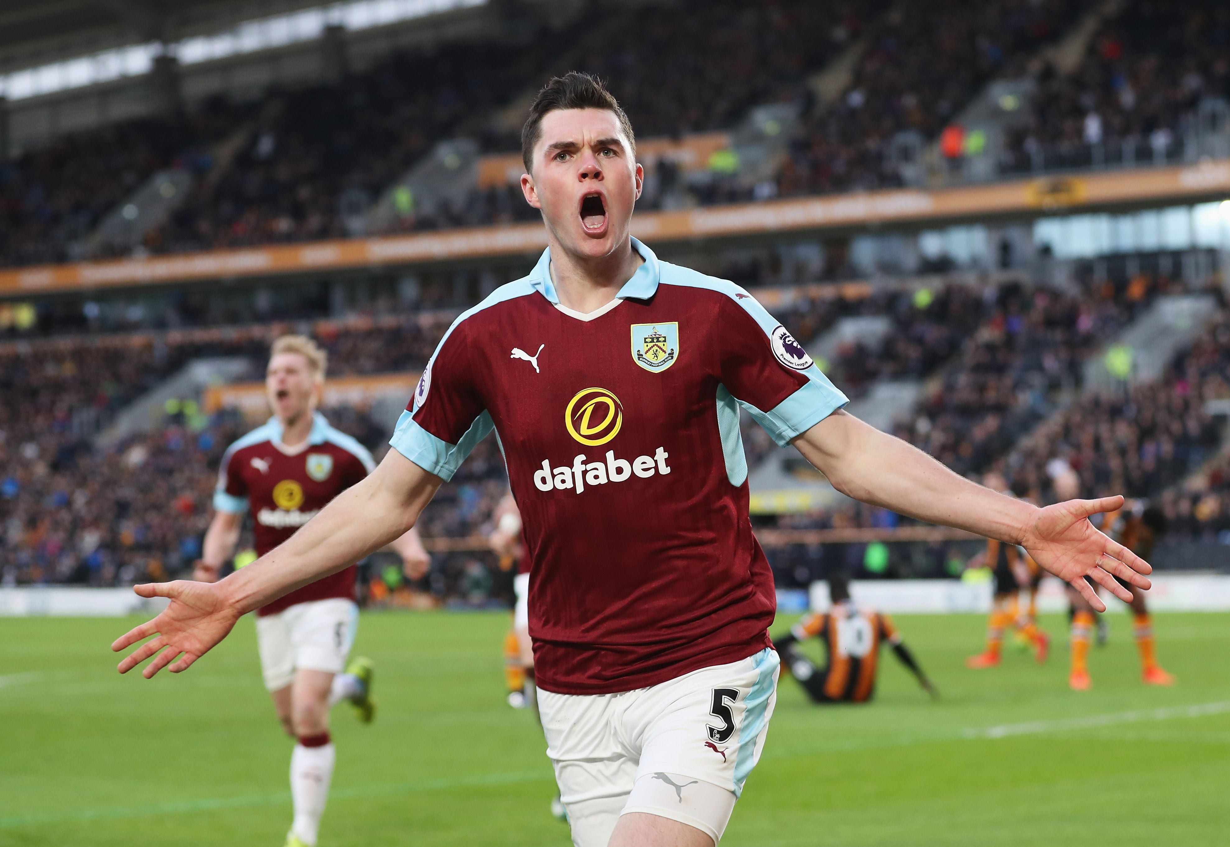 Liverpool disposto a pagar 35 milhões de euros por Michael Keane