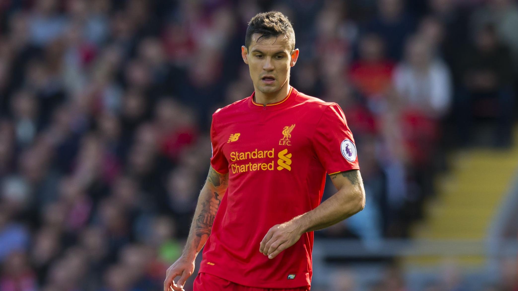 OFICIAL: Lovren renova com o Liverpool