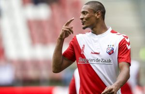 Sébastien Haller é reforço do Eintracht Frankfurt