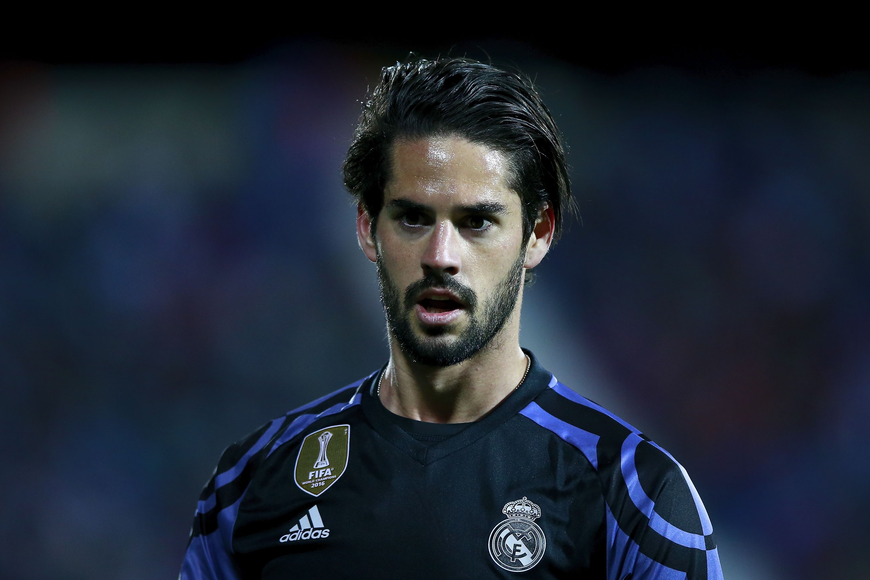 OFICIAL: Isco renova com o Real Madrid
