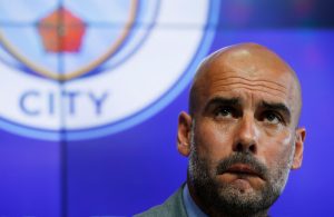 Pep Guardiola elogia Benteke