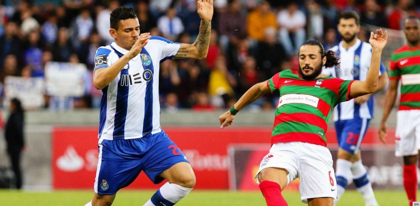 FC Porto entrega título ao Benfica