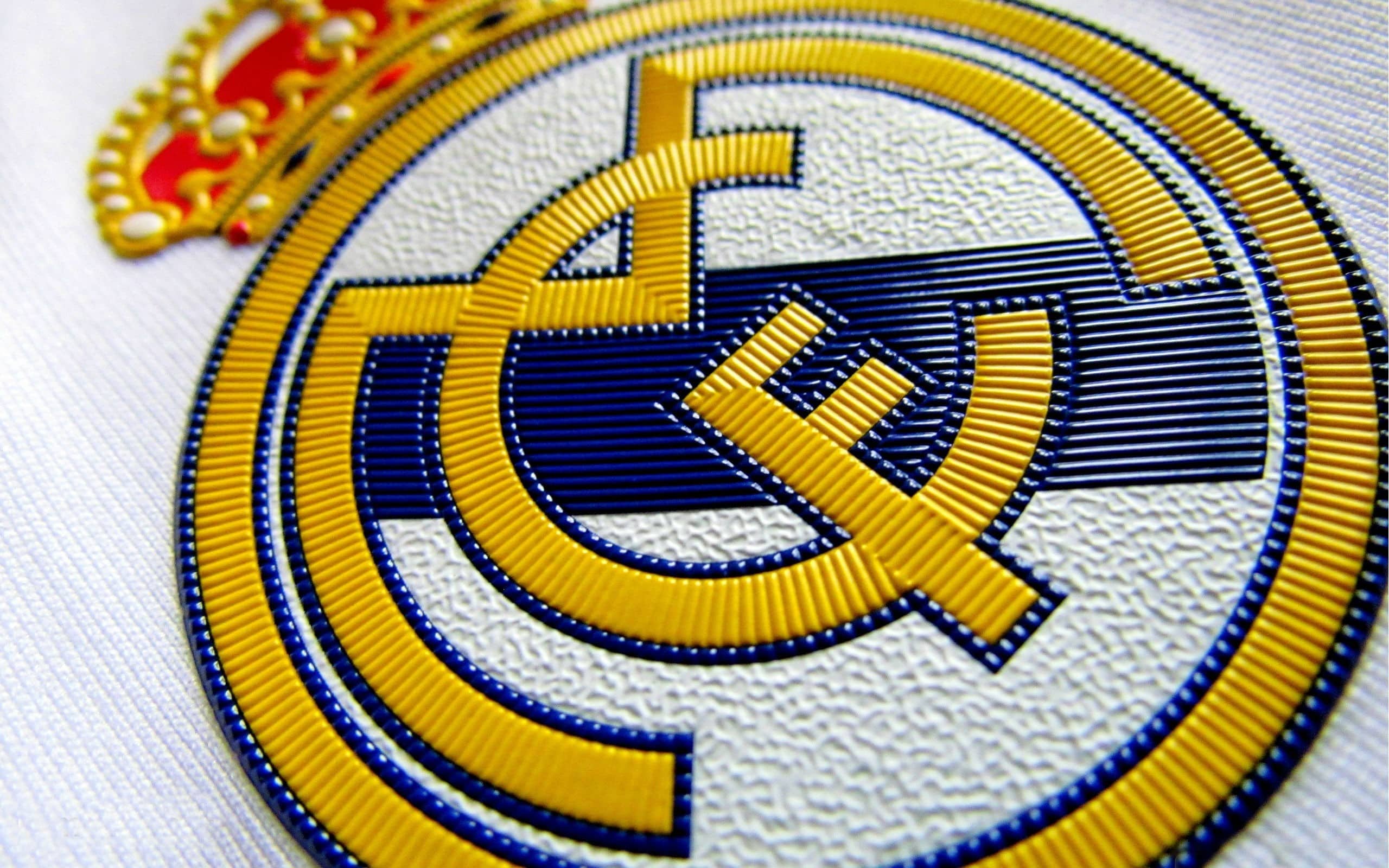 Lateral do Real Madrid reforça o Benfica