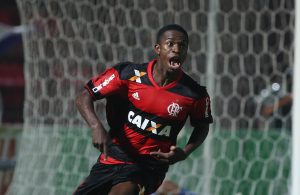 Real Madrid oferece 45 milhões por Vinicius  Júnior