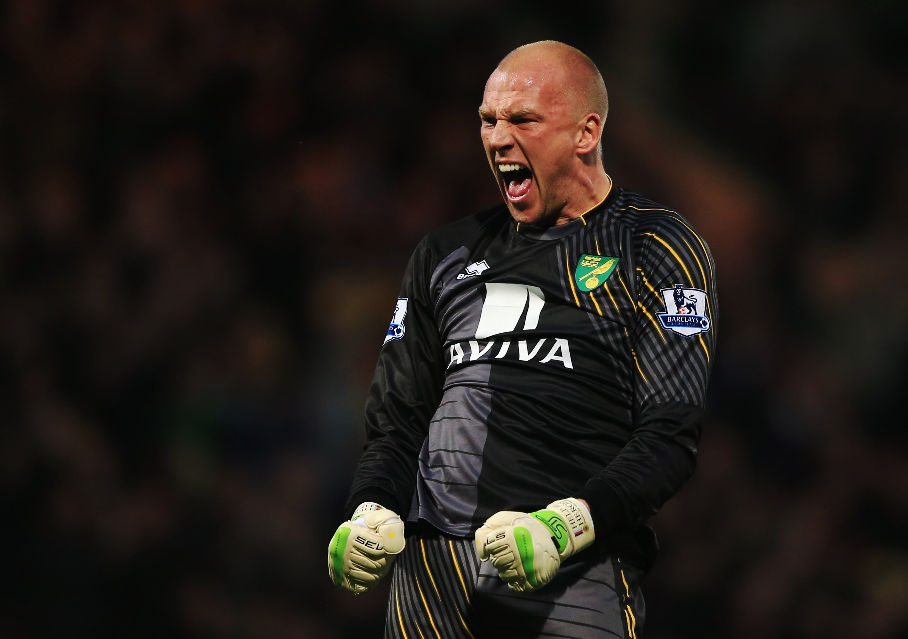 Wolves contrata internacional inglês