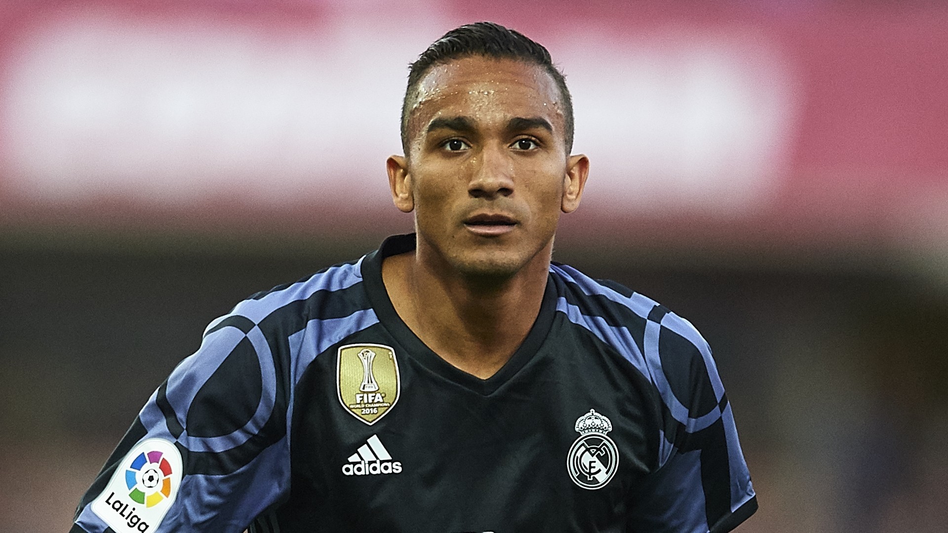 Zidane confirma Danilo no Manchester City