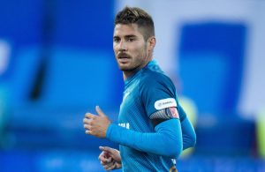 Javi García continua no Zenit