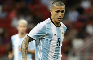 OFICIAL: Zenit garante contratação de Leandro Paredes