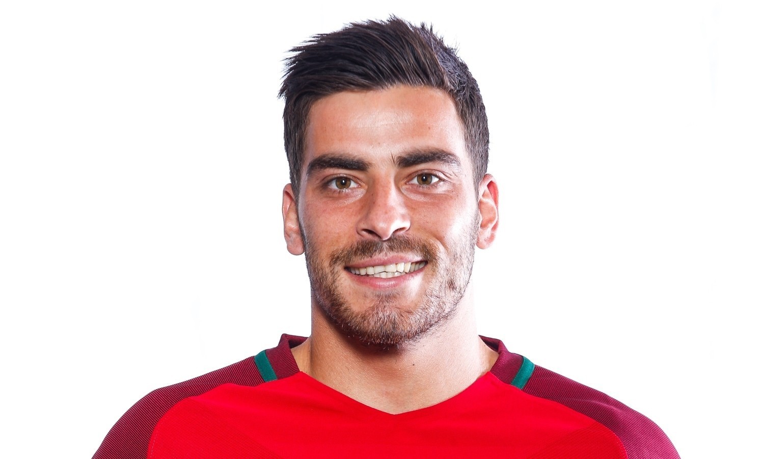 Salvador Agra emprestado ao Desportivo das Aves