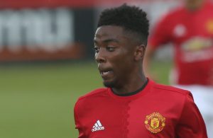 Barcelona avança por jogador do Manchester United