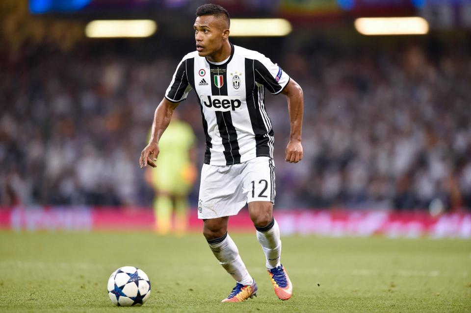 Alex Sandro de saída