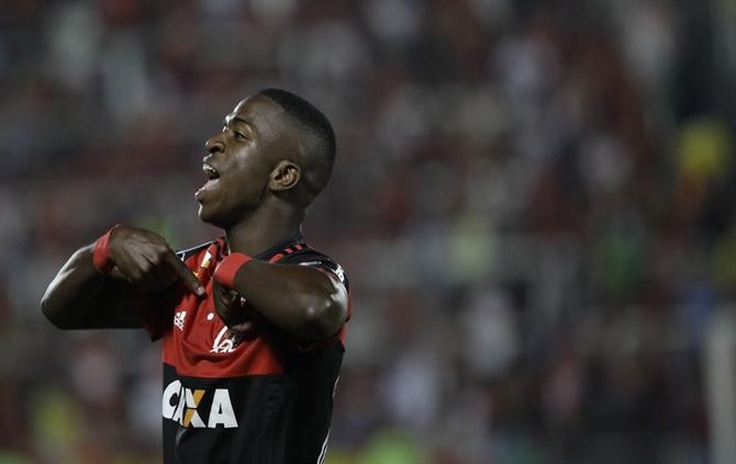 Real Madrid vai resgatar Vinicius Júnior
