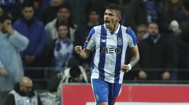 Soares a caminho da China