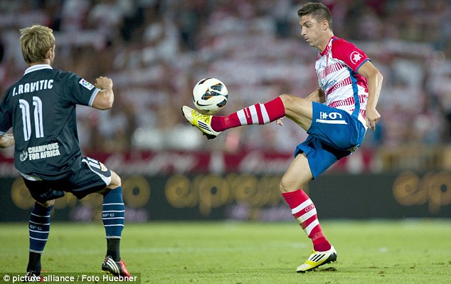 Napóles com interessa no ex-Benfica