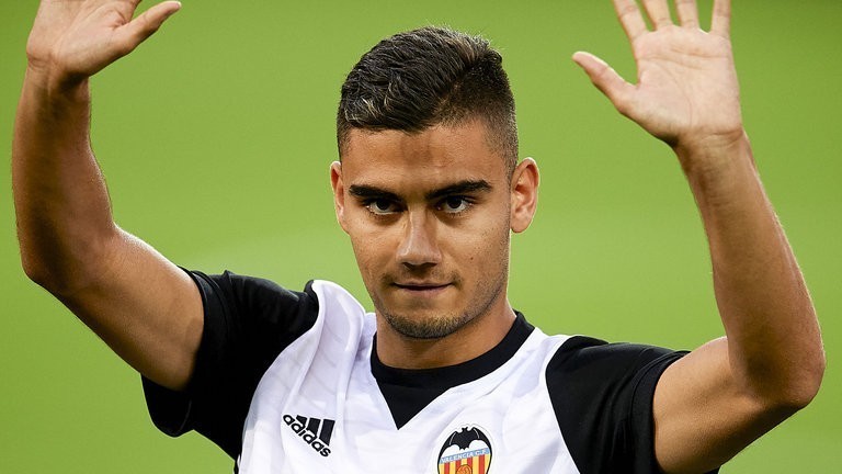 Valencia quer contar com Andreas Pereira em definitivo.