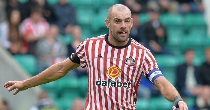 “Black Cats” rescindem com Darron Gibson.