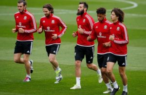 “Wolves” quer estrela Galesa.