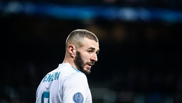 AC Milan vira-se para Benzema.