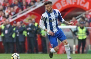 Chelsea quer Alex Telles