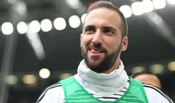 “Higuain? Se pudesse, levava-o para casa e trancava-o no quarto”