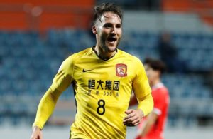 Gudelj e N´Jie muito próximos de assinar.