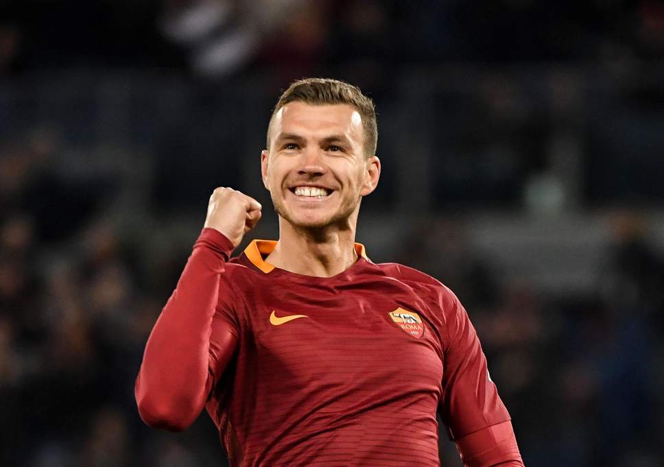 Dzeko como solução.