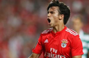 Barcelona de “olho” em Félix