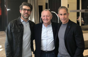 OFICIAL: Sylvinho é o novo treinador.