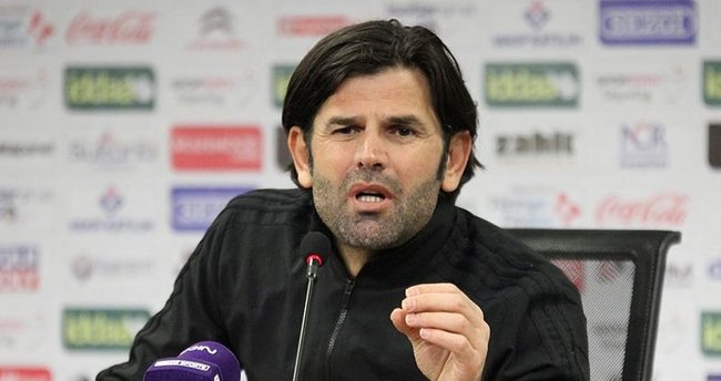 Insólito: Assinou e foi despedido 4 horas depois.